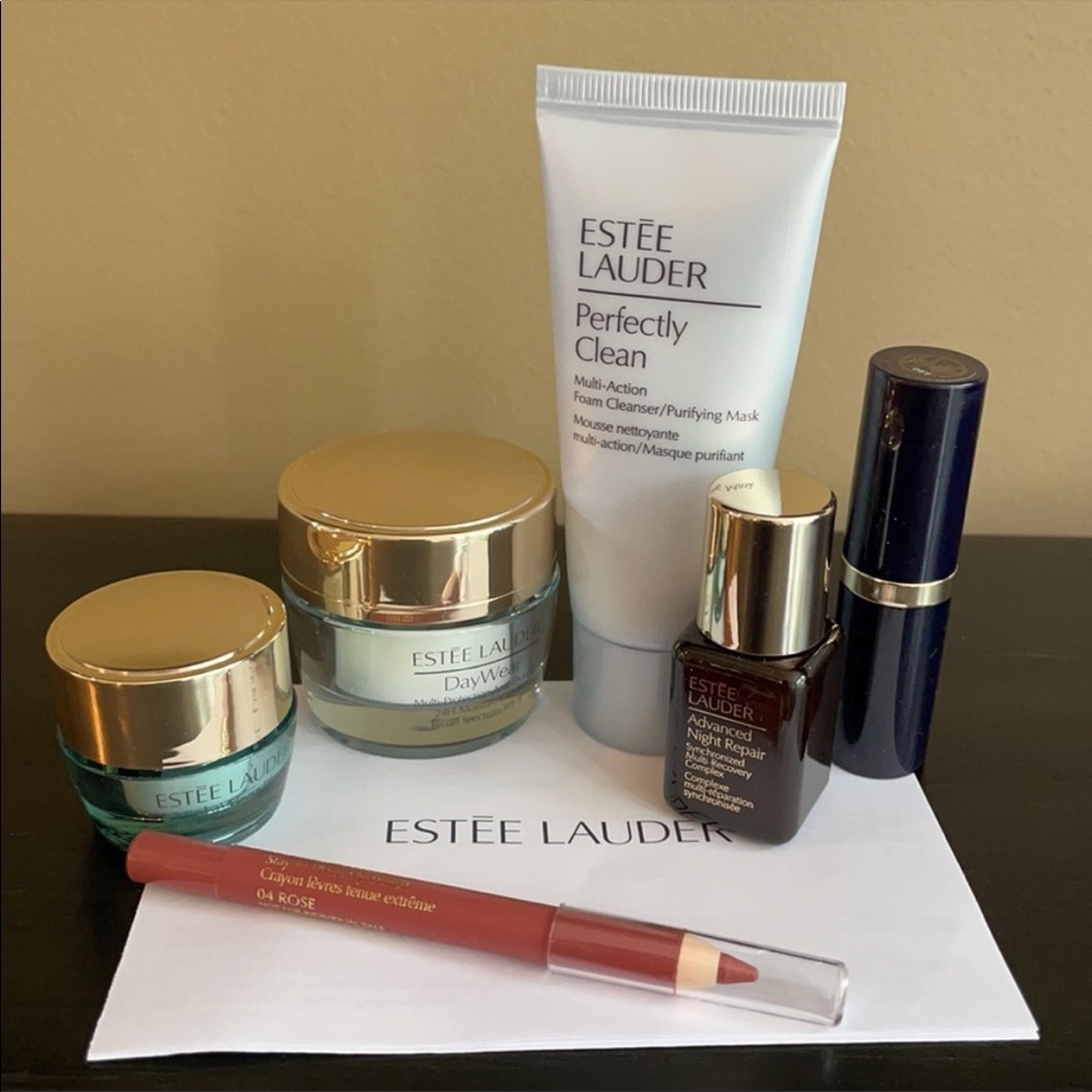 NEW ~ ESTEE LAUDER 7pc. Make-Up Bundle - Picture 3 of 5